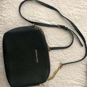 Michael Kors “Jet Set” crossbody purse